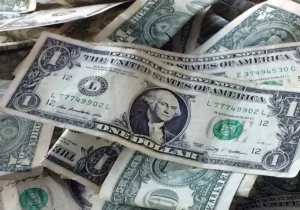 قیمت دلار امروز بازار را تکان داد (۴ آذر ۱۴۰۴)