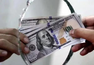 قیمت دلار امروز سر به فلک کشید ( ۹ آذر)