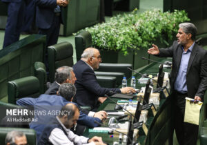 بررسی سوال از وزیر نیرو در دستورکار امروز مجلس