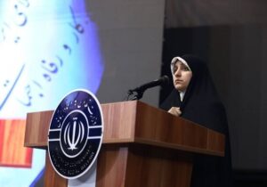 بهروز آذر: شنیدن شفاف مطالبات زنان، شرط تصمیم‌سازی علمی است