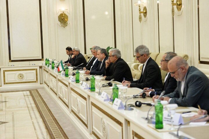 دیدار «عراقچی» با رئیس پارلمان جمهوری آذربایجان