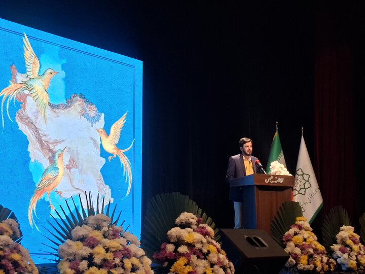 مهدی‌زاده: شکاف عمیق نسلی فهم فرهنگی ما را مختل کرده است