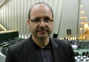 اعتراضات را به سیاست ارزی گره نزنید؛ منافع حامیان ارز ترجیحی قطع شد