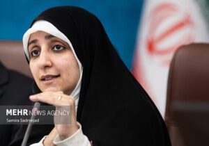 بهروزآذر: مسئولیت مدیران زنان فراتر از پرسنل دستگاه‌هاست