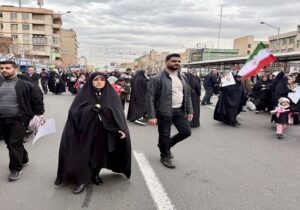 حضور معاون رئیس‌جمهور در امور زنان و خانواده در مراسم راهپیمایی ۲۲بهمن