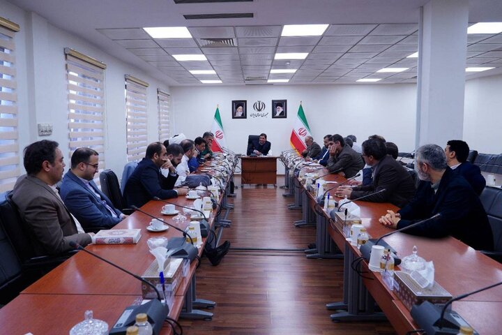 مخبر: جوانان نخبه قادر به ارائه راهحلهای مؤثر برای مسائل کشور هستند