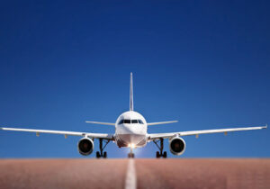 نرخ بلیت هواپیما برای نوزادان وکودکان چگونه است؟