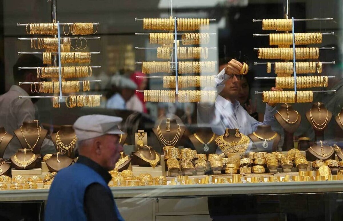 نقره آرام گرفت؛ بورس قرمز شد؛ سکه ریخت/ وضعیت بازار سرمایه روز دوشنبه ۲۷ بهمن ۱۴۰۴