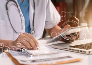 ۴۷سال خدمت بی منت پزشکان بسیجی در بحرانهای سخت و مختلف