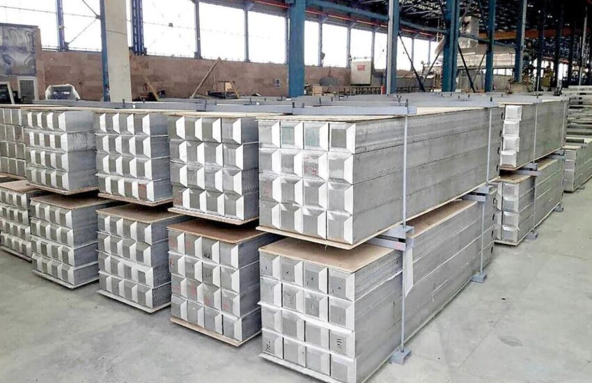 اعتراف بلومبرگ به خسارت بزرگ آلومینیوم جهان پس از حمله ایران