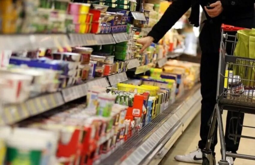 وضعیت بازار کالاهای اساسی در سراسر کشور اعلام شد