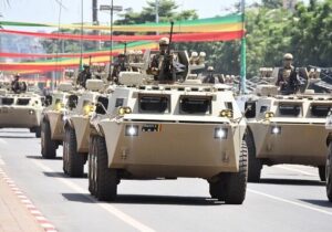 ارتش مالی: عملیات تعقیب شبه‌نظامیان در مناطق مختلف ادامه دارد