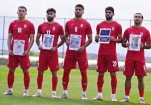 اشک‌های دروازه بان تیم ملی قبل از بازی با کاستاریکا+ عکس