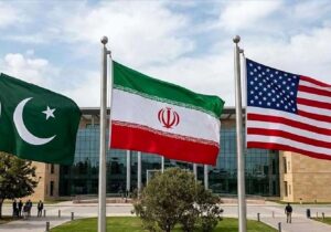 تحرکات جنجالی در اسلام آباد / وزیر کشور پاکستان با سفرای ایران و آمریکا دیدار کرد