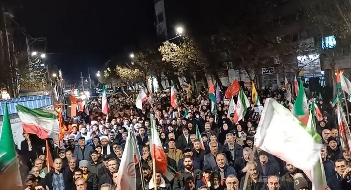 تداوم قیام شبانه مردم میاندوآب در خیابان