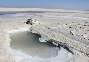 تراز دریاچه ارومیه یک متر افزایش یافت/ زندگی به ارومیه بازگشت