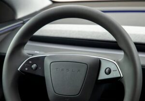 تسلا شکایت مرگ یک نوجوان در خودرویش را تسویه کرد