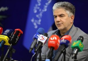 تقدیر معاون درمان وزارت بهداشت از کارکنان آزمایشگاه مرجع سلامت