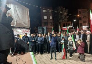 حماسه آفرینی مردم دیار گروس در میدان شهید رحمانی 