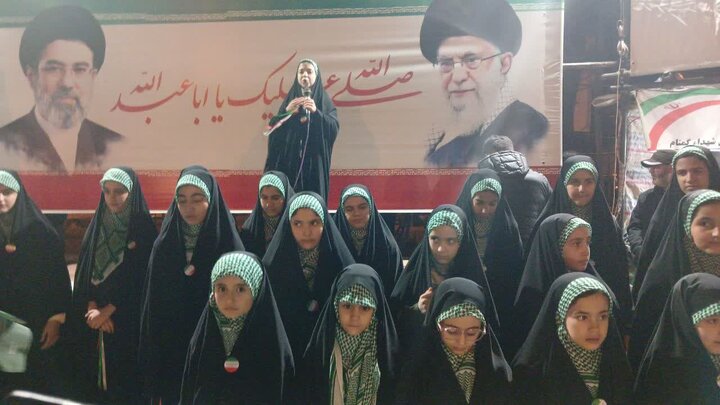 رجزخوانی دانش‌آموز بیجاری