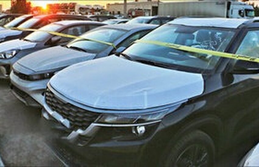 شرایط واردات خودرو در زمان محاصره دریایی ایران چگونه میشود؟