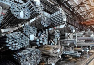 محتکران با اعلام عرضه محصولات فولادی، مجبور به خروج کالاها از انبارها شدند