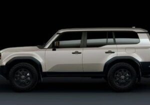 نوسان قیمت‌های عجیب در بازار خودرو / این خودرو ظرف یک روز ۵ میلیارد تومان افزایش یافت