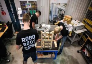 ۵ کشور برتر در تولید ربات‌های صنعتی معرفی شدند؛ چین و ژاپن در صدر