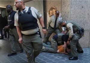 بازداشت والدین بیش از ۲۷هزار کودک در ۷ ماه نخست دولت جدید ترامپ