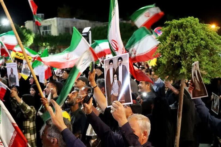 تداوم حضور شبانه مردم گرگان؛ خیابان‌ها صحنه همبستگی شد