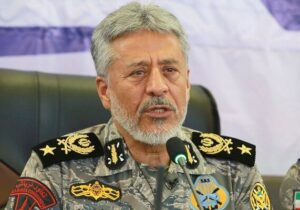 دریادار سیاری: مهیای خلق بیت‌المقدس‌های دیگر مقابل دشمنان هستیم