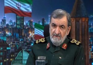 سرلشکر رضایی: ما در مذاکره جدی و در دفاع جدی تر هستیم