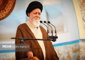 علم الهدی: گران فروشان پیاده نظام آمریکا در داخل کشور هستند