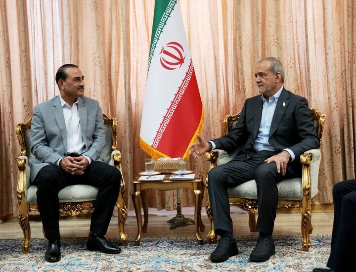 فرمانده ارتش پاکستان با پزشکیان دیدار کرد