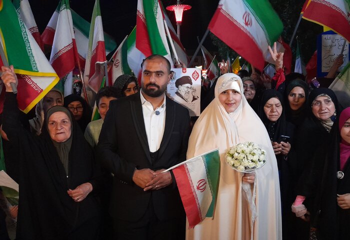 برپایی جشن ازدواج در تجمع مردمی اهواز - ایرنا