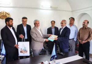 موزه‌ها نماد هویت فرهنگی و تاریخی جامعه؛ تجلیل از موزه‌داران بهابادی