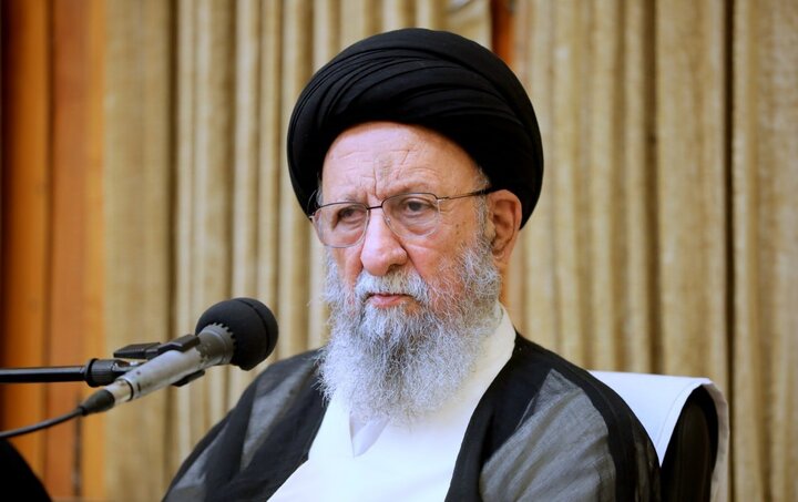 آیتالله نورمفیدی: مسئولان پای حرف اصناف بنشینند