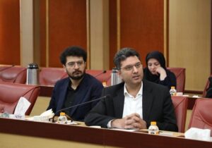 تعریف ۲۰۰۰ پایاننامه با مشارکت پژوهشگران ایرانی و استادان خارجی