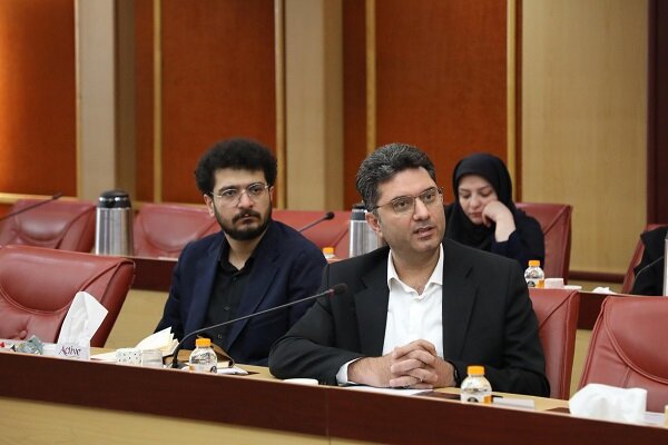 تعریف ۲۰۰۰ پایاننامه با مشارکت پژوهشگران ایرانی و استادان خارجی