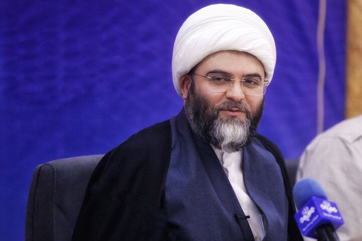 حجتالاسلام قمی: شخصیت امام راحل و رهبر شهید جزئی از مکتب امامین است