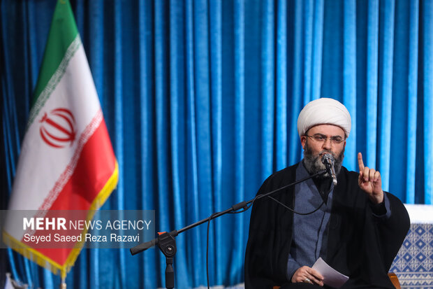 حجتالاسلام قمی: وحدت یعنی همبستگیِ آرا و سلایق متفاوت حول محور امام