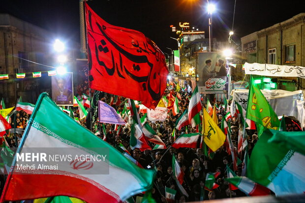 صد و چهاردهمین اجتماع زنجانی‌ها در میدان
