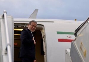 عزیمت وزیر امور خارجه به عراق