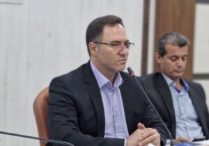فرماندار تنگستان: ۴۶۰۰ واحد صنعتی در شهرستان وجود دارد