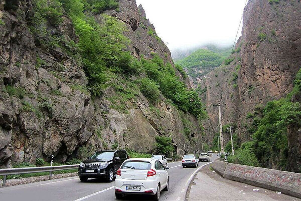 محدودیت ترافیکی در جاده چالوس / مسیر از ساعت ۱۶ یک‌طرفه می‌شود