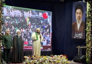محمد الزاکی: ایران در مسیر ولایت استوار ایستاده است