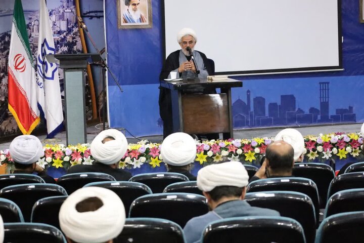 همایش «طلایهداران تبلیغ» در بندرعباس برگزار شد