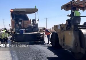 ۹۸۸ تن قیر رایگان در راه محلات فرسوده سه شهر استان سمنان