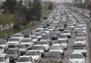 آخرین وضعیت ترافیکی محور‌های مواصلاتی در آستانه مراسم تشییع رهبر شهید / ورودی تهران قفل شد