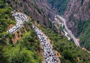 آخرین وضعیت ترافیکی و جوی محورهای مواصلاتی / چالوس یکطرفه شد